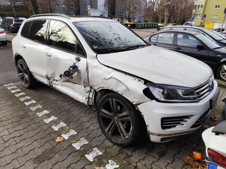 KFZ Gutachter in Stuttgart – – Kfz Sachverständiger in Stuttgart – Kfz Sachverständigen in Stuttgart – Unfallgutachten in Stuttgart